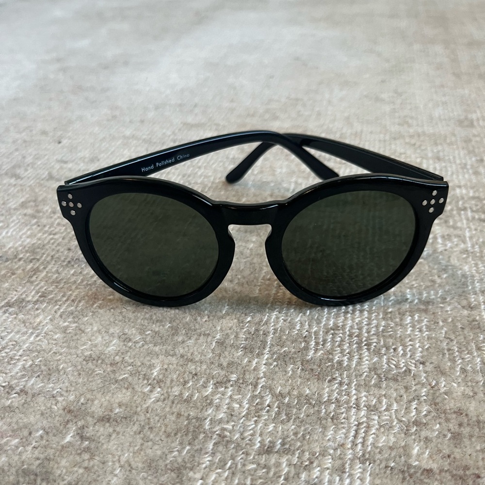 Round sunglasses black